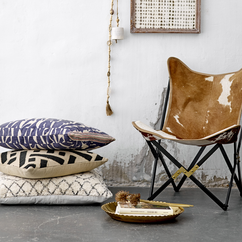 BLOOMINGVILLE Off-white and Black Cushion