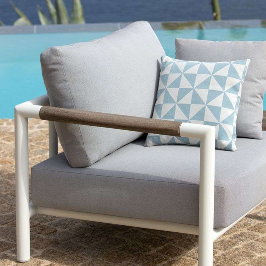 LES JARDINS BASTINGAGE White Outdoor Sofa Set