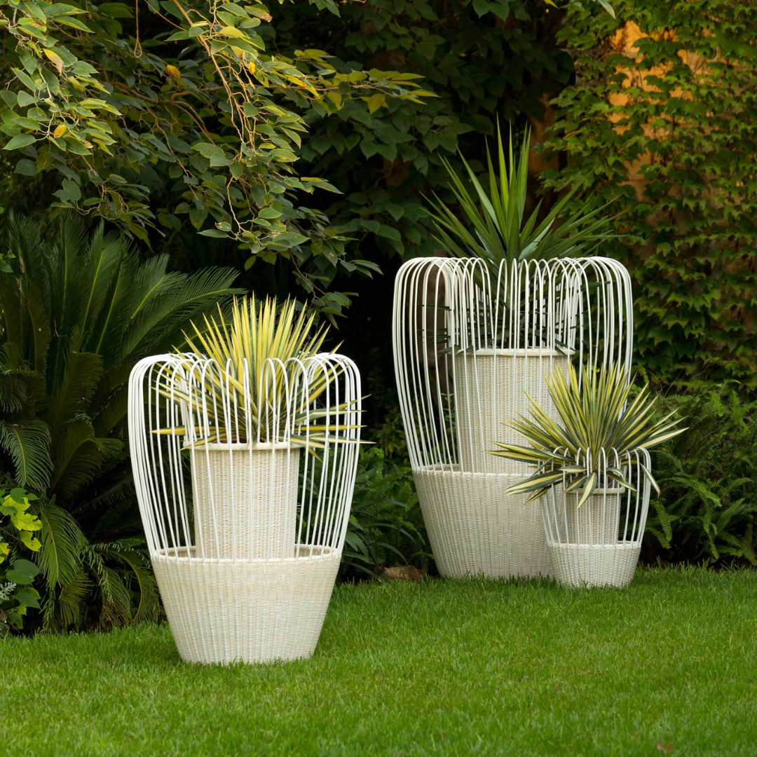 POINT MIST Medium White Pot